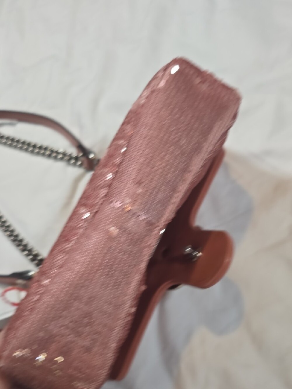 GG Marmont Small Shoulder Bag - Picture 3 of 10